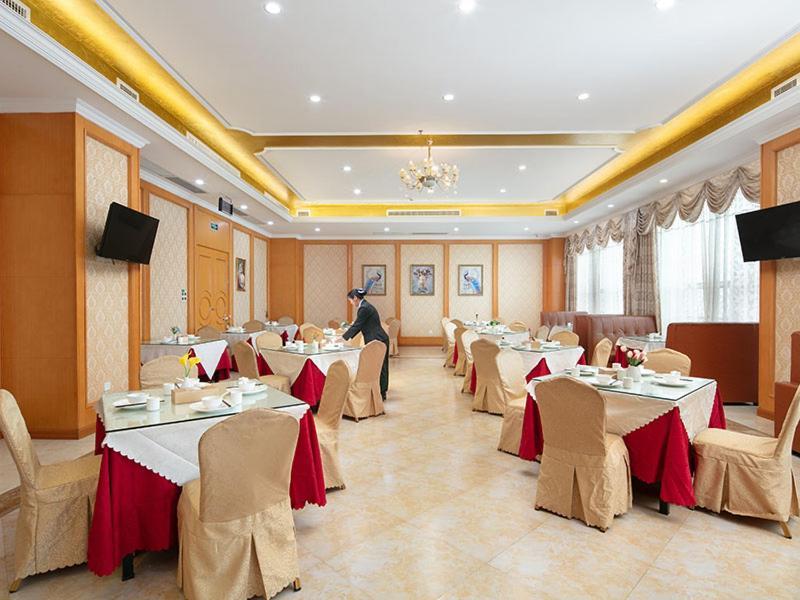 Vienna International Hotel Jiujiang Shili Street Exterior photo